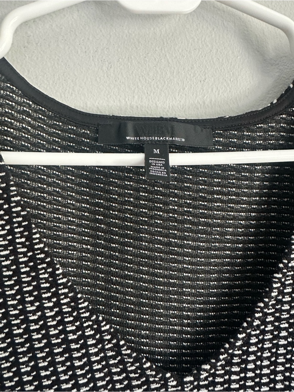 V-Neck Short Sleeve Ribbed Sweater - Picture 5 of 5